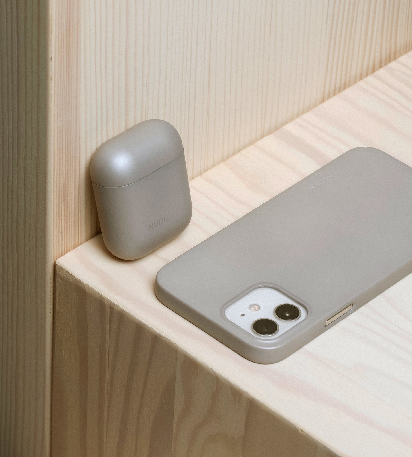Nudient Apple Airpods 1/2 Case V1 Clay Beige