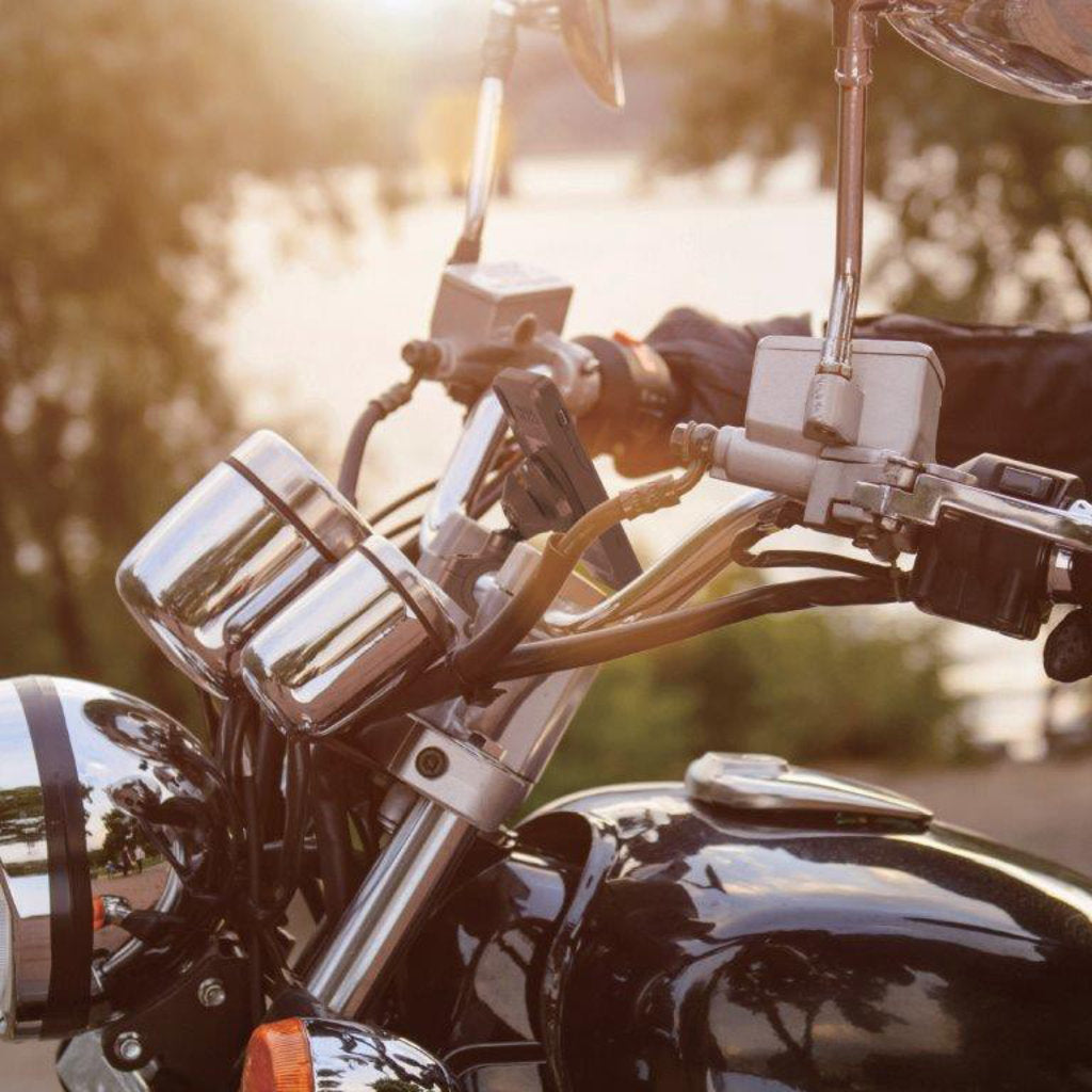 Tigra FitClic Neo Motorcycle Kit for Apple iPhone 11 Pro