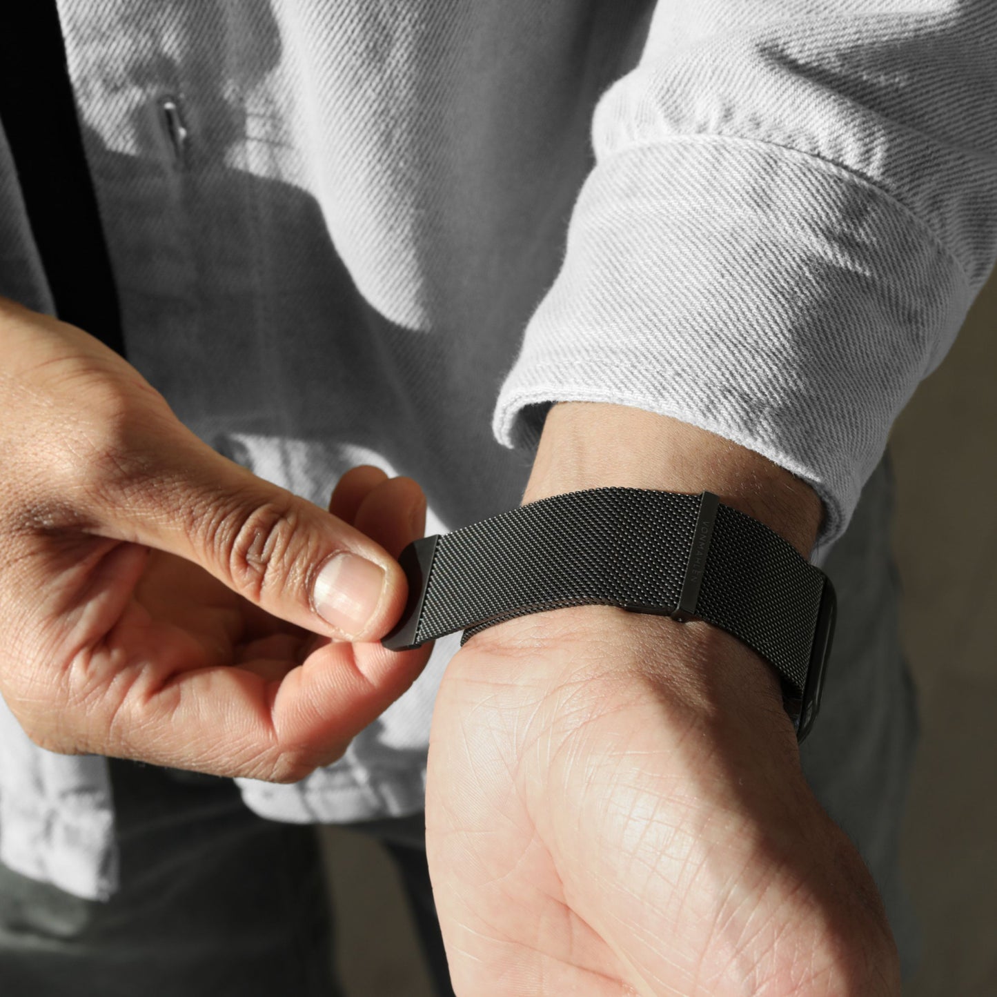 Vonmählen Milanese Loop 2 For Apple Watch 44 - 45 - 46 - 49mm One Size Black