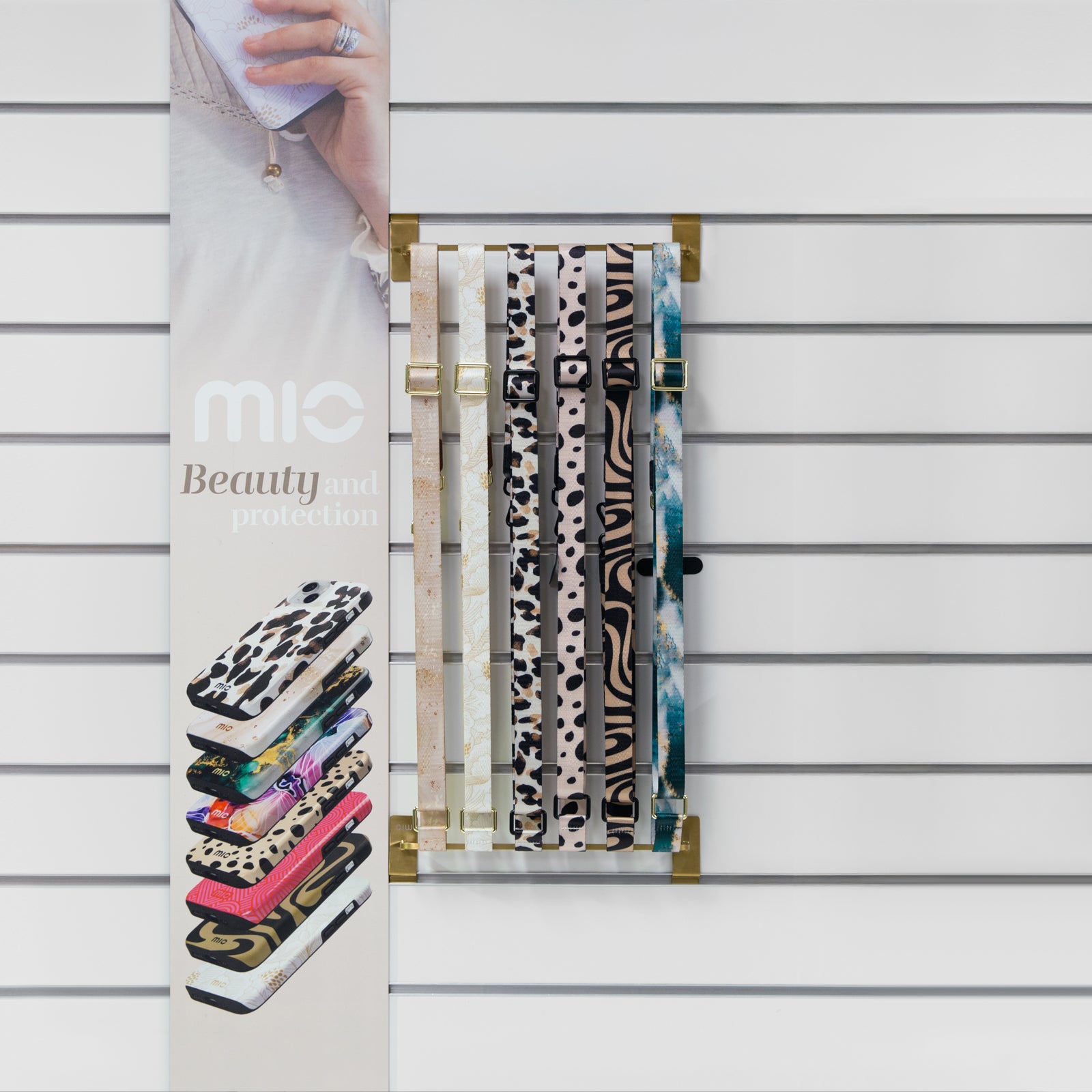 POS - MIO - Lanyard Display 26CM Brushed Gold